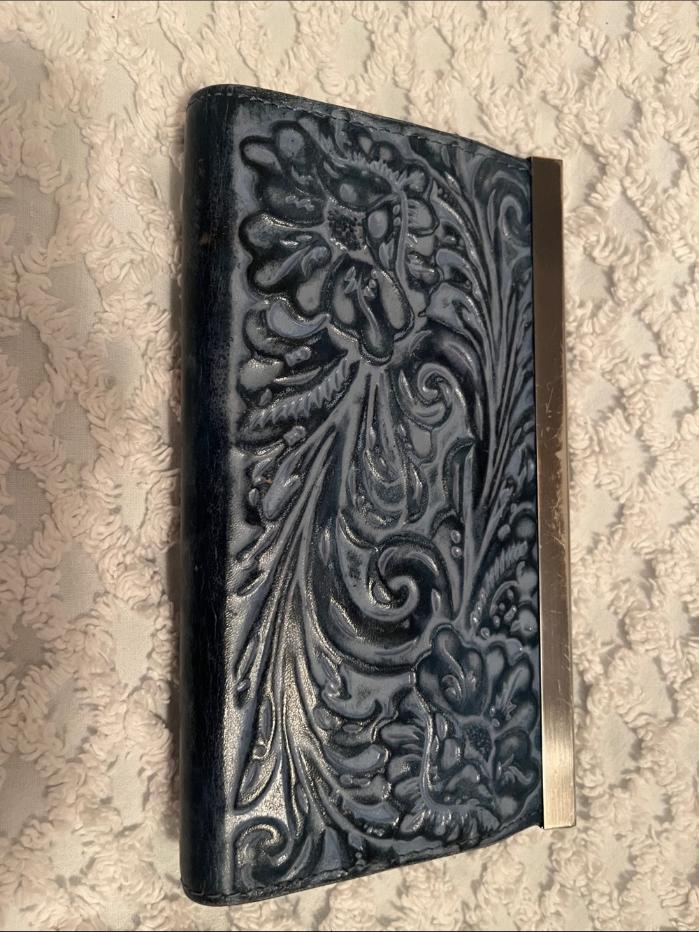 Embossed Floral Leather Clutch Wallet - Blue Patrica NASH - Picture 3 of 6